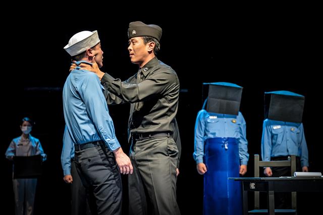 연극 ‘모든 군인은 불쌍하다’는 지난해 초연 당시 전석 매진 기록을 세웠다. 남산예술센터 제공