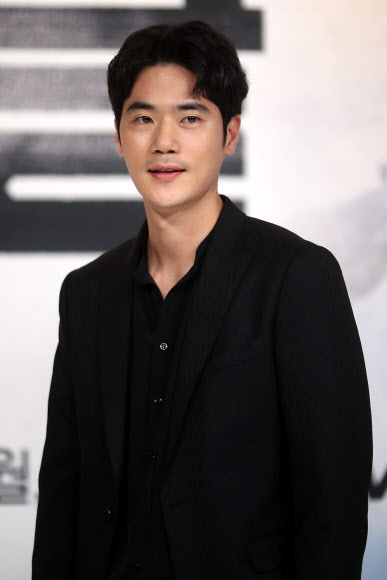 김강우, 여전한 카리스마