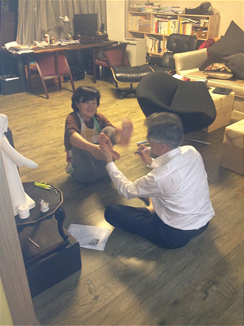 문재인 대통령 홍은동 빌라 내부  사진 아동 성폭력 추방을 위한 모임 발자국 카페