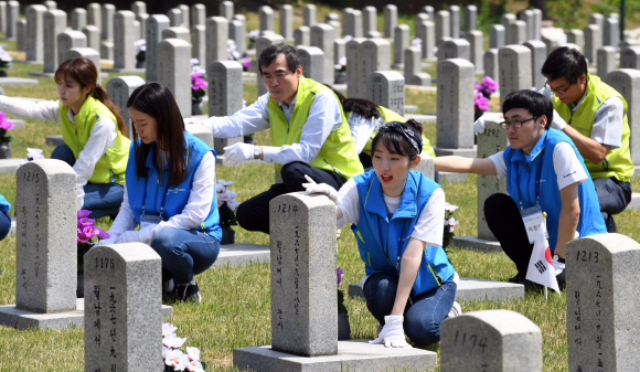 보훈의 달 6월 앞둔 현충원