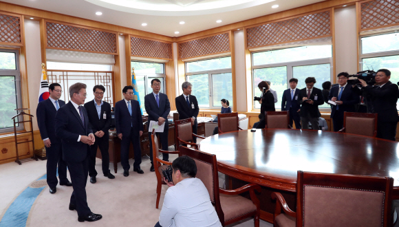 대통령 집무실 여민관의 모습