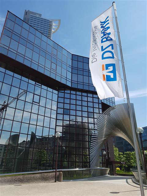 프랑크푸르트에 있는 독일 중앙협동조합은행 DZ방크 본사. 독일인 4명 중 1명은 조합원이다.