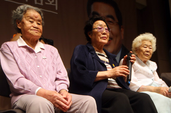 위안부 피해 할머니, 강경화 후보 지지 선언