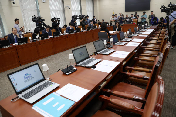 자유한국당 의원들의 빈자리