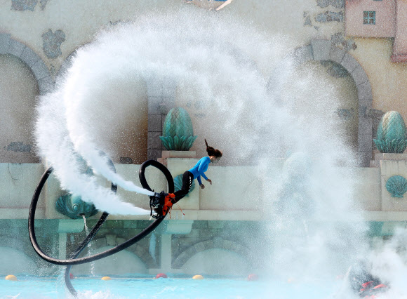 시원한 플라이보드 묘기