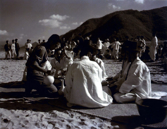 낙동강의 갓 쓴 어르신들