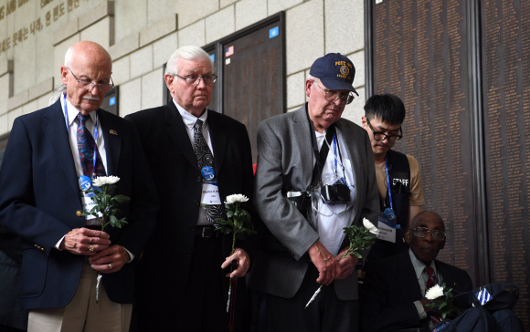 용산 전쟁기념관을 찾은 6.25전쟁 미군 참전용사들