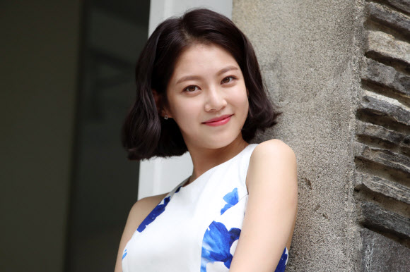 공승연, 매력적인 미소