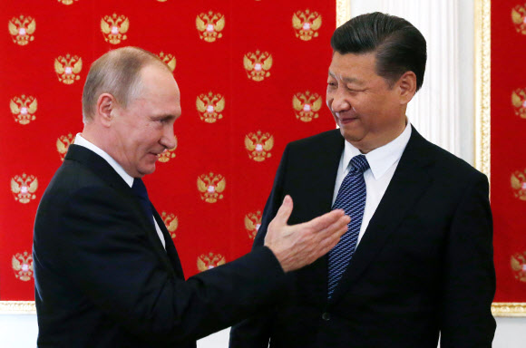 시진핑·푸틴, 우호관계 과시…”역사상 가장 좋아”