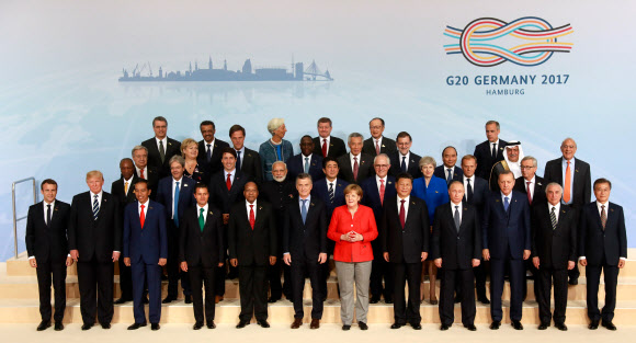 한자리에 모인 G20 정상 