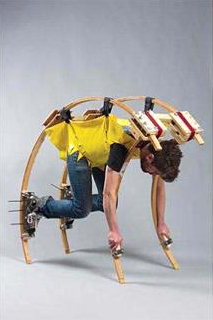 오는 9월 8일 개막하는 광주디자인비엔날레의 주제인 ‘미래들’을 대표적으로 보여주는 본전시에는 740여개 작품이 전시된다. 사진은 영국 디자이너 토머스 트웨이츠의 ‘염소인간’.<br>광주시 제공