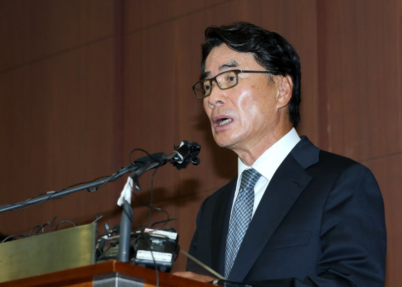 이장한 종근당 회장 ,’운전기사에 갑질’  사과