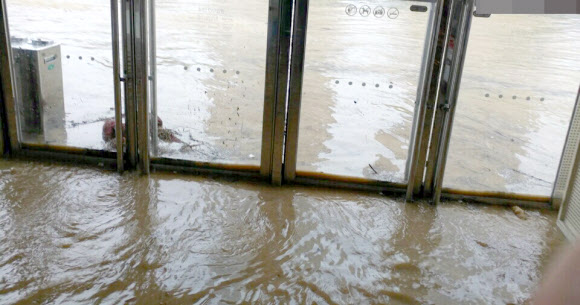 ‘비상사태’ 청주 물폭탄