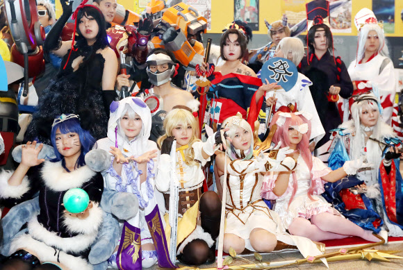 ’만화책에서 나온 듯’