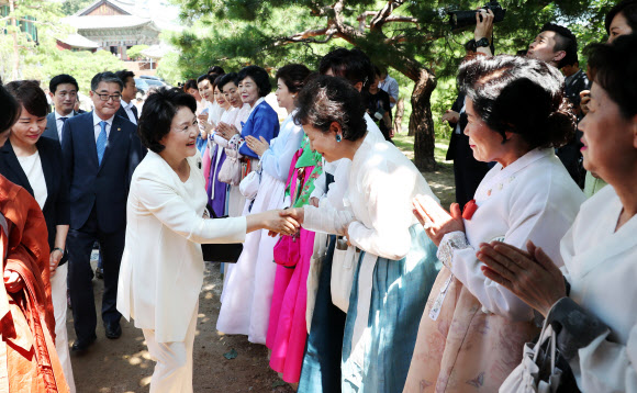 봉은사 방문한 김정숙 여사