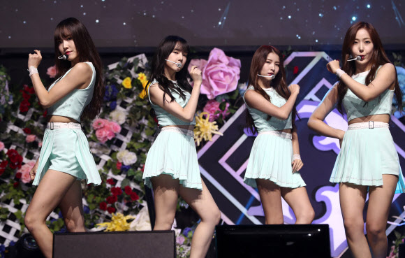 여자친구, 다섯 번째 미니앨범 발표