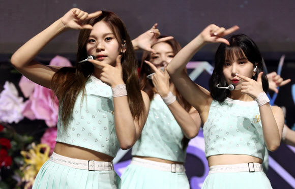 여자친구, 사진촬영 댄스?