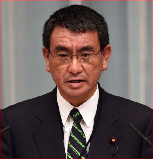 일본 새 외무상에 내정된 고노 다로 전 국가공안위원장. 그는 고노 담화의 주인공인 고노 요헤이 전 중의원 의장의 아들이다. 연합뉴스