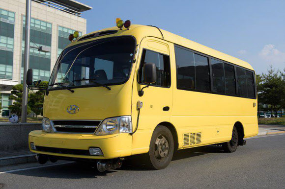 코레일, 도로-철도 함께 운행하는 ’레일버스’ 개발