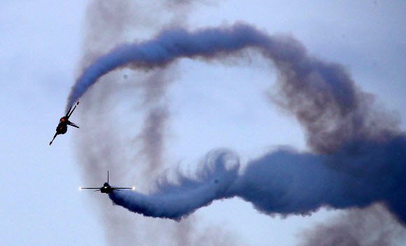 화려하고 아찔하고