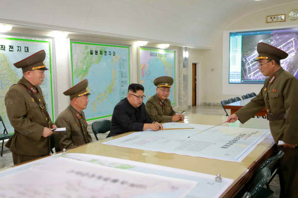 北김정은, 전략군사령부 시찰