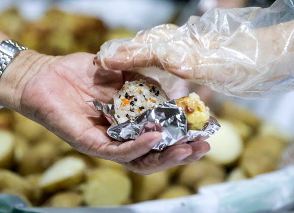 ’이것이 비상식량’