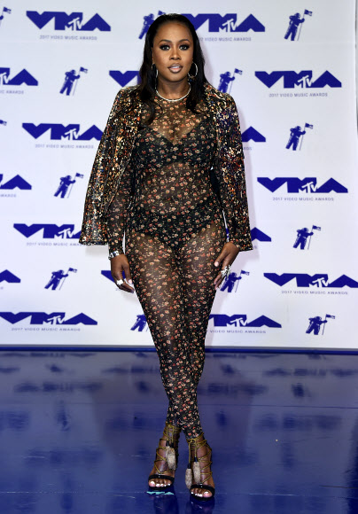 레퍼 레미 마가 27일(현지시간) 미국 캘리포니아주 잉글우드에서 열린 ‘MTV 비디오 뮤직 어워드(MTV Video Music Awards)’에 참석해 포즈를 취하고 있다. AP 연합뉴스