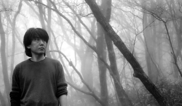 방광암으로 투병 중이던 ’포크계의 대부’ 조동진이 28일 오전 3시43분 별세했다. 향년 70세. 사진은 젊은 날의 모습.  기획사 제공=연합뉴스