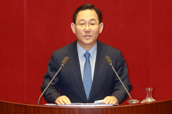 이혜훈 사퇴, 원내대표가 대신 교섭단체 연설