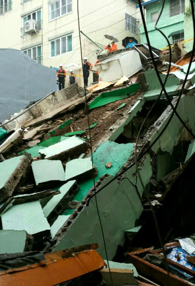 폭우로 무너진 2층 주택