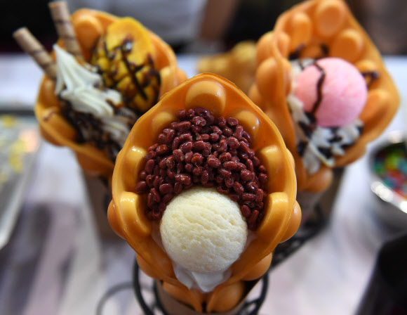 베트남 아이스크림이 14일(현지시간) 중국 난닝에서 열린 ‘제14회 중국-ASEAN 엑스포’에 전시되어 있다. 신화 연합뉴스