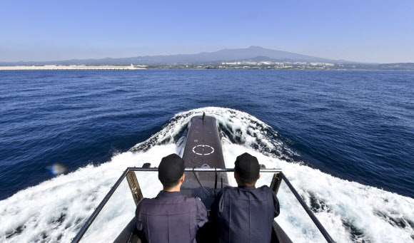 해군, 잠수함 수중작전 승조원 생활 첫 공개