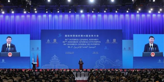 시진핑 중국 국가주석이 지난 26일 베이징에서 개막한 인터폴 총회에서 기조연설을 하고 있다. 사우스차이나모닝포스트 홈페이지 캡처