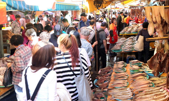 추석연휴 자갈치시장 북적