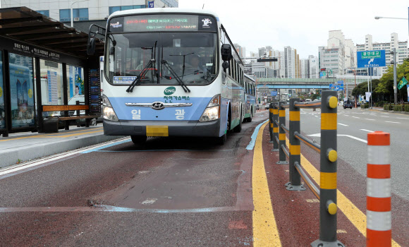 침하현상 버스중앙차로