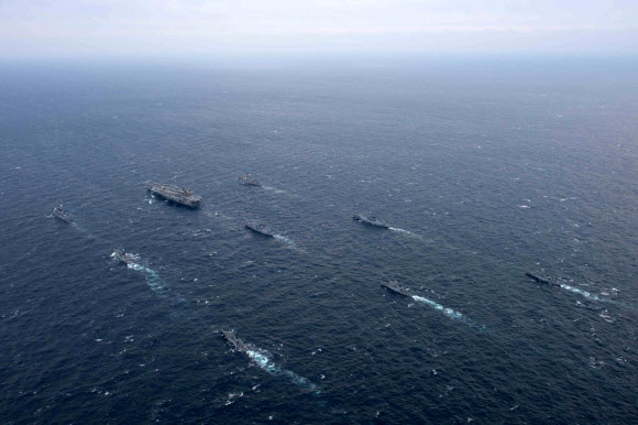 미 핵항모 레이건호, 한미 해군 연합 기동훈련