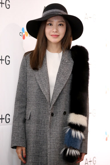 김아중, 독보적 우아함