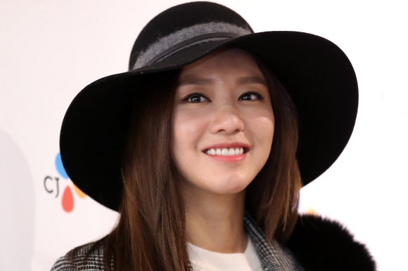 김아중, 여신의 미소