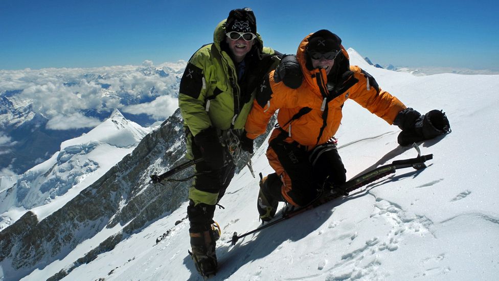 세게 최초의 8000m 14좌 완등 부부. 니베스 메로이 제공