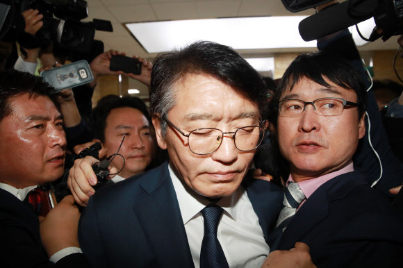 국감 출석하는 고대영 KBS 사장