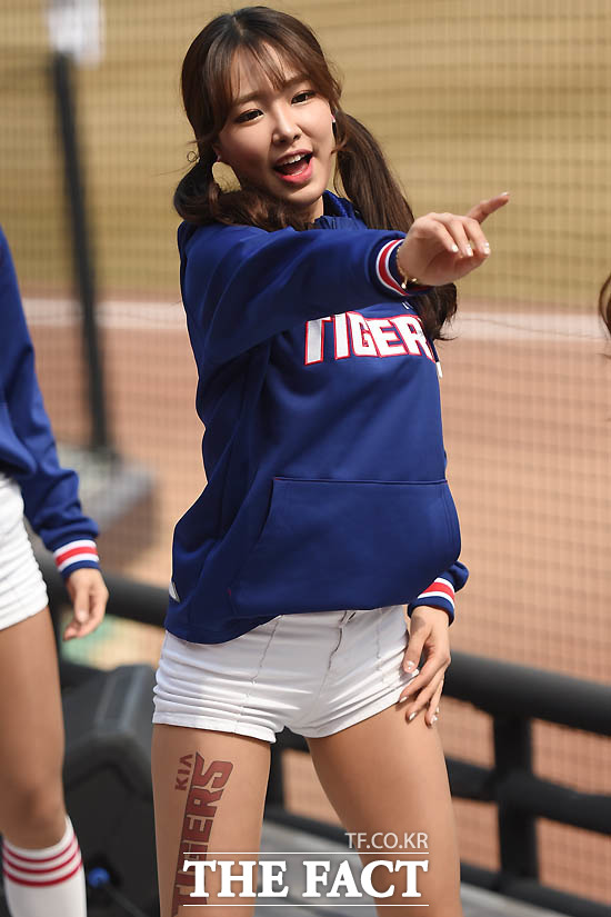 기아 타이거즈 치어리더 김맑음