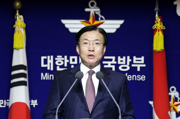 ‘북한군 JSA 귀순’ 설명하는 국방부 대변인
