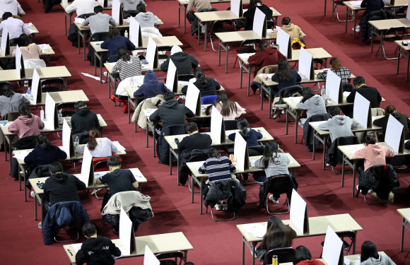 논술시험으로 시작하는 주말 아침