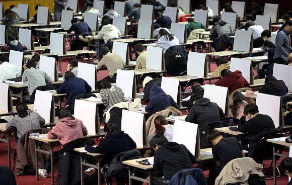 대학으로 가는 길목