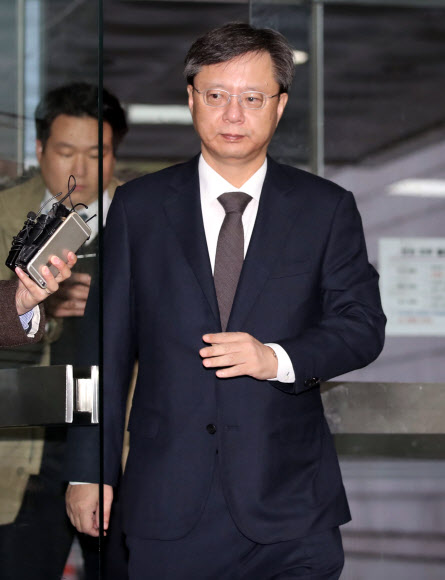 법정 향하는 우병우