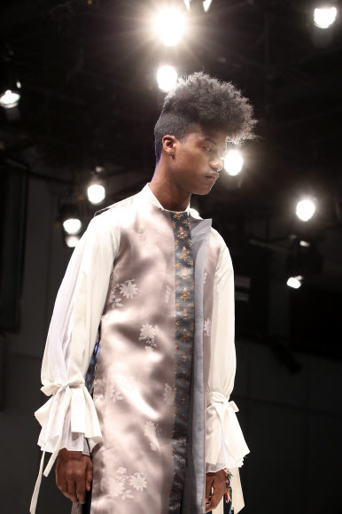 한현민, 화보 인생