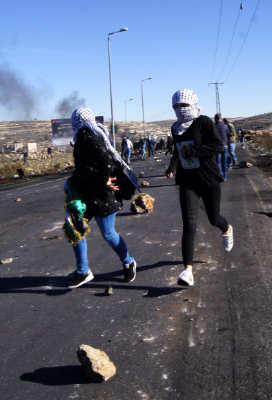 화약고로 변한 팔레스타인 서안 시위 현장