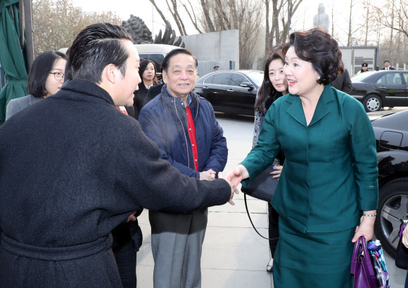 한메이린 만난 김정숙 여사