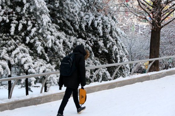 설경 속 출근