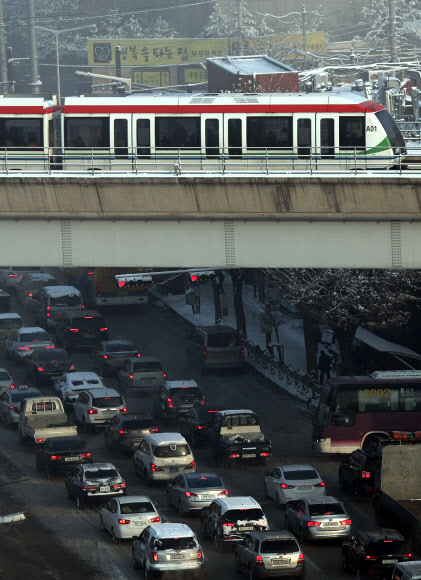 출근길 ’거북이 운행’